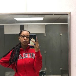 Meet your Posher, Kymora